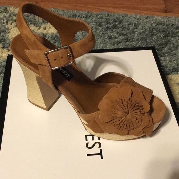 ❌Nine West Platforms❌ - Picture 2 of 5